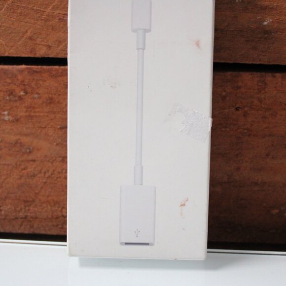 Apple USB-C to USB Adapter – Original Apple Accessory White Adapter/cable A2119 - Picture 3 of 5